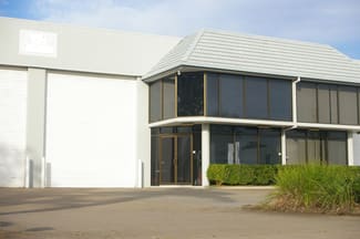 Showrooms / Bulky Goods commercial property leased at UNIT 2/12 SELHURST STREET Coopers Plains QLD 4108