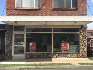 Shop & Retail commercial property leased at 1/33 Balgownie Road Balgownie NSW 2519