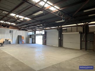Showrooms / Bulky Goods commercial property leased at Berserker QLD 4701