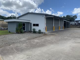 Showrooms / Bulky Goods commercial property leased at 9 Commercial Place Earlville QLD 4870