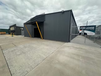 Factory, Warehouse & Industrial commercial property leased at 8 Heinrich Street Paget QLD 4740