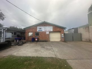 Factory, Warehouse & Industrial commercial property leased at North Narrabeen NSW 2101