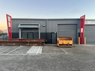 Factory, Warehouse & Industrial commercial property leased at 13/3-5 Edelmaier Street Bayswater VIC 3153