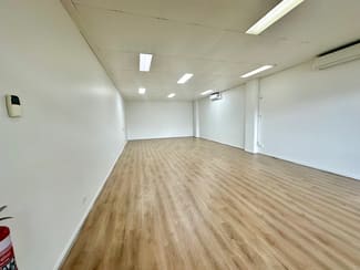 Factory, Warehouse & Industrial commercial property leased at 74 Currumbin Creek Road Currumbin Waters QLD 4223