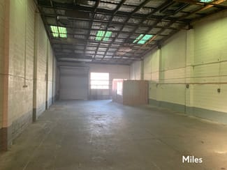 Factory, Warehouse & Industrial commercial property leased at 4/51-53 Crissane Road Heidelberg West VIC 3081