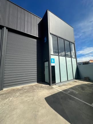 Showrooms / Bulky Goods commercial property leased at Unit 5/8B Railway Avenue Oakleigh VIC 3166 Showrooms / Bulky Goods commercial property leased at Unit 5/8B Railway Avenue Oakleigh VIC 3166