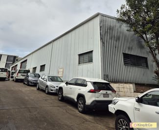 Factory, Warehouse & Industrial commercial property for lease at Yeerongpilly QLD 4105