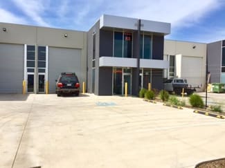 Showrooms / Bulky Goods commercial property leased at 2/83 Riverside Avenue Werribee VIC 3030
