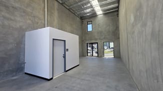 Factory, Warehouse & Industrial commercial property for lease at Unit 13/11-17 Bremner Road Rothwell QLD 4022