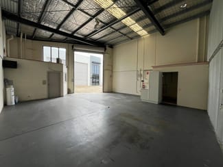 Factory, Warehouse & Industrial commercial property for lease at 4/33 Township Drive Burleigh Heads QLD 4220 Factory, Warehouse & Industrial commercial property for lease at 4/33 Township Drive Burleigh Heads QLD 4220
