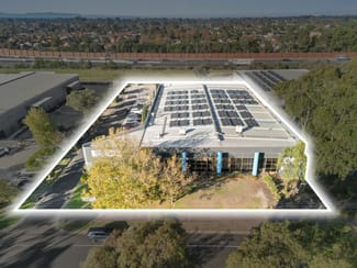 Showrooms / Bulky Goods commercial property for lease at Lot 1/30-32 Garden Bvd Dingley Village VIC 3172