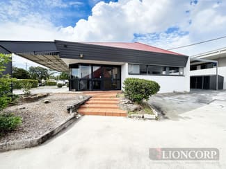 Showrooms / Bulky Goods commercial property for lease at Springwood QLD 4127