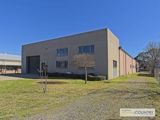 Offices commercial property for lease at 48 Seaton Street Armidale NSW 2350