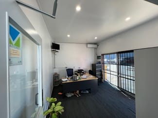 Factory, Warehouse & Industrial commercial property leased at 15/28-30 Smith Street Capalaba QLD 4157