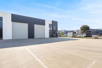 Factory, Warehouse & Industrial commercial property sold at Unit 2/7 Sharnet Circuit Pakenham VIC 3810