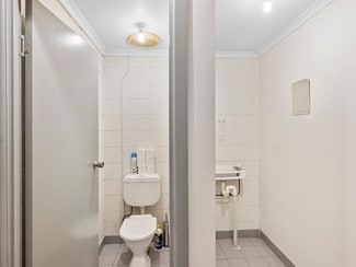 Factory, Warehouse & Industrial commercial property sold at 1/8 Robison Street Park Avenue QLD 4701