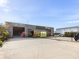 Factory, Warehouse & Industrial commercial property sold at Whole of Property/Unit 1/39 Leather Street Breakwater VIC 3219