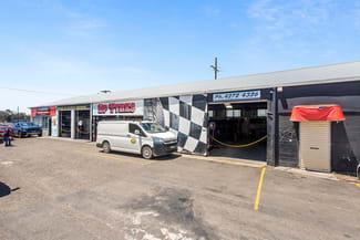 Factory, Warehouse & Industrial commercial property sold at 235-241 Princes Highway Unanderra NSW 2526