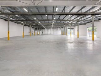Showrooms / Bulky Goods commercial property leased at 63 Factory Road Oxley QLD 4075
