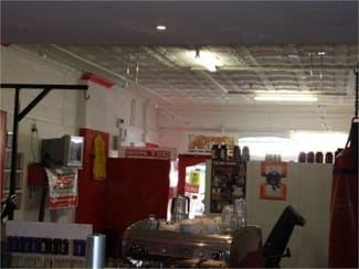 Shop & Retail commercial property leased at 211 Upper Heidelberg Road Ivanhoe VIC 3079
