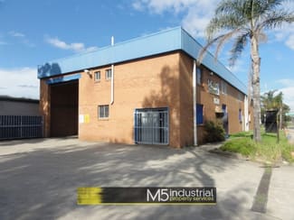 Showrooms / Bulky Goods commercial property leased at 1/167 Newbridge Road Chipping Norton NSW 2170