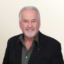 Eddie James
