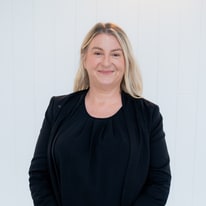 Jacqueline Crapp
