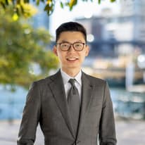 Leslie (Yifu) Li