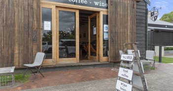 Cafe & Coffee Shop Business in Berry