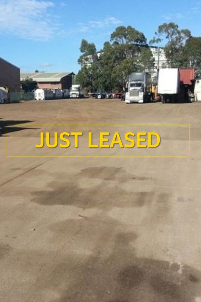 5 Pembury Road, Minto NSW 2566