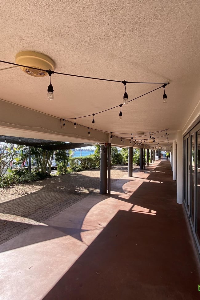1B/9-11 Spinnaker Dr Sandstone Point QLD 4511