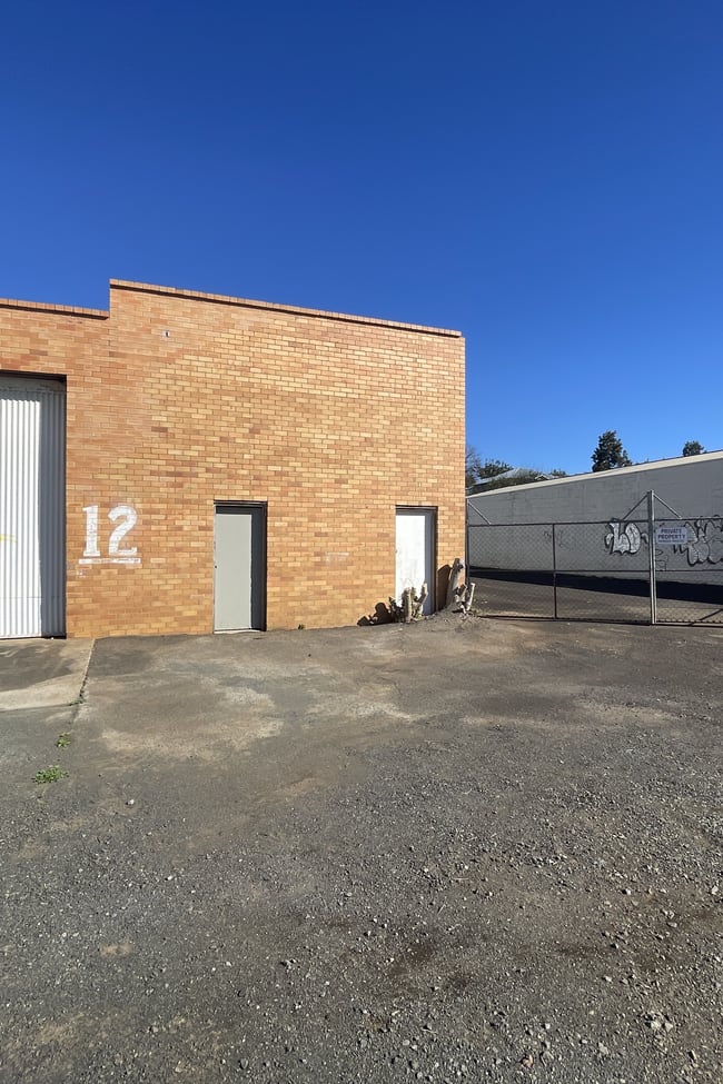 Tenancy 2 (Shed)/10-14 Goggs Street Toowoomba QLD 4350
