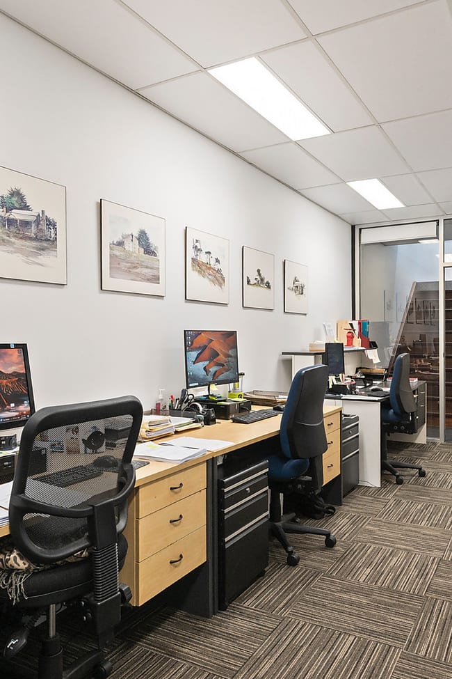 Rear Grnd Floor/279 Lower Heidelberg Road Ivanhoe East VIC 3079