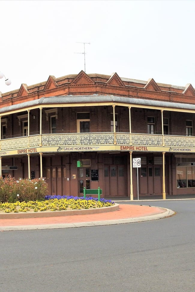 74 Lovell Young NSW 2594