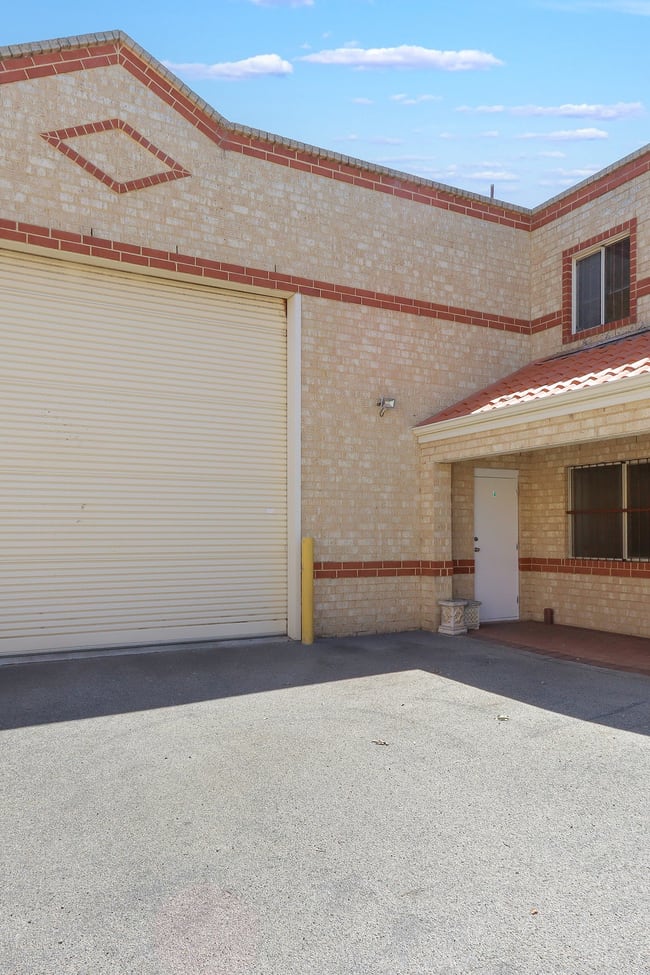 4/5 Emplacement Crescent Hamilton Hill WA 6163 4/5 Emplacement Crescent Hamilton Hill WA 6163