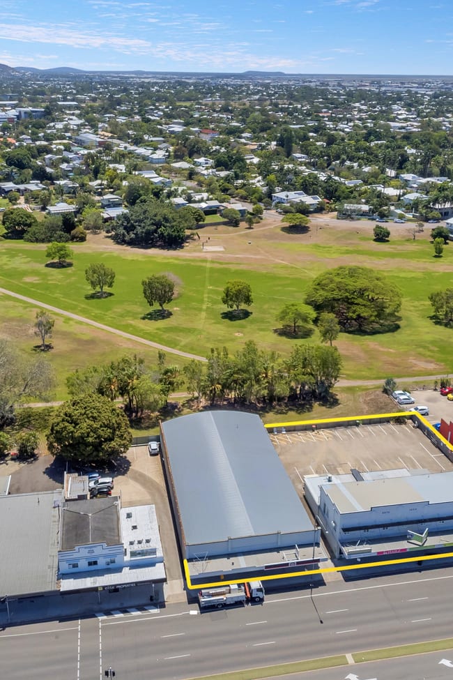 1/273 Charters Towers Road Mysterton QLD 4812