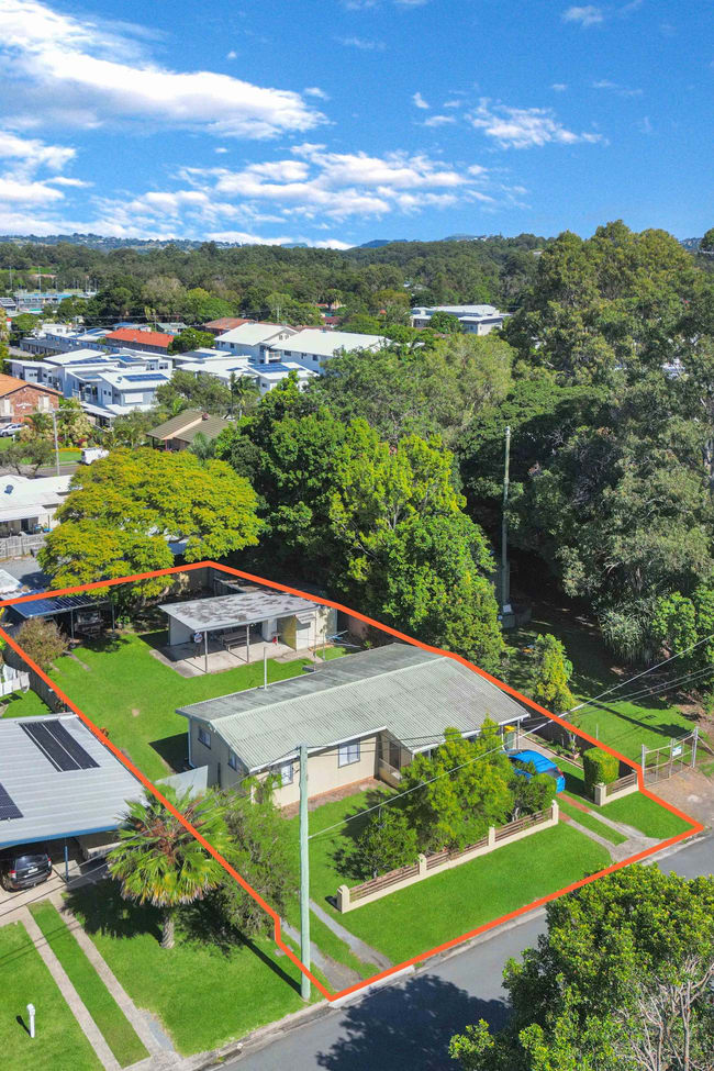 20 Cox Drive Tweed Heads South NSW 2486
