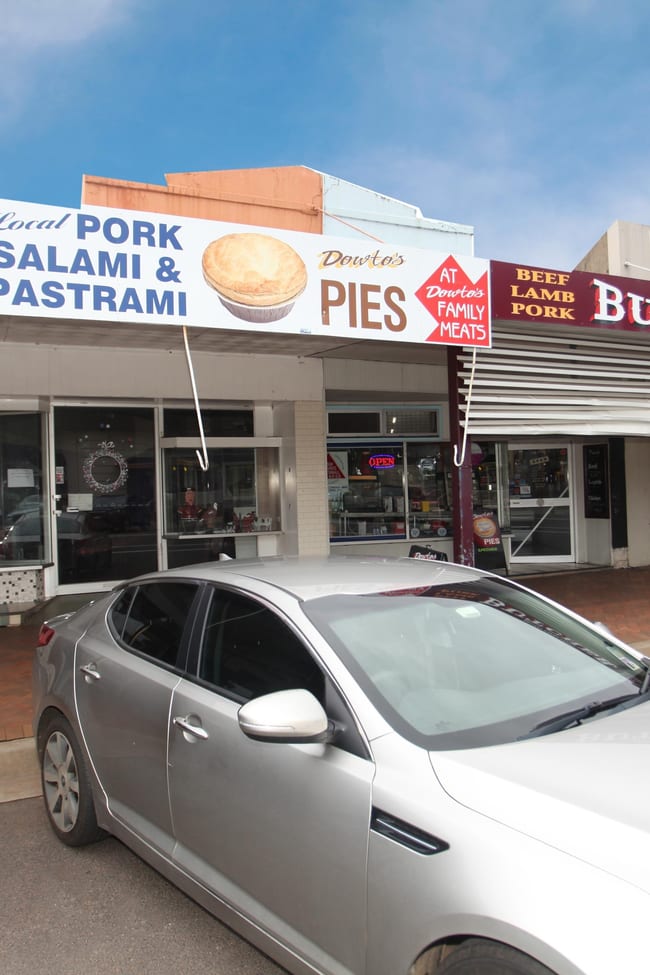 5 & 6 Nanima Cresent Wellington NSW 2820