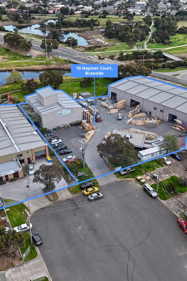 9 & 10 Haymer Court Braeside VIC 3195