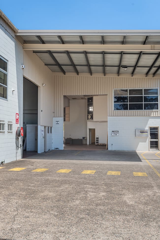 4 & 5/18 Lancaster St Ingleburn NSW 2565