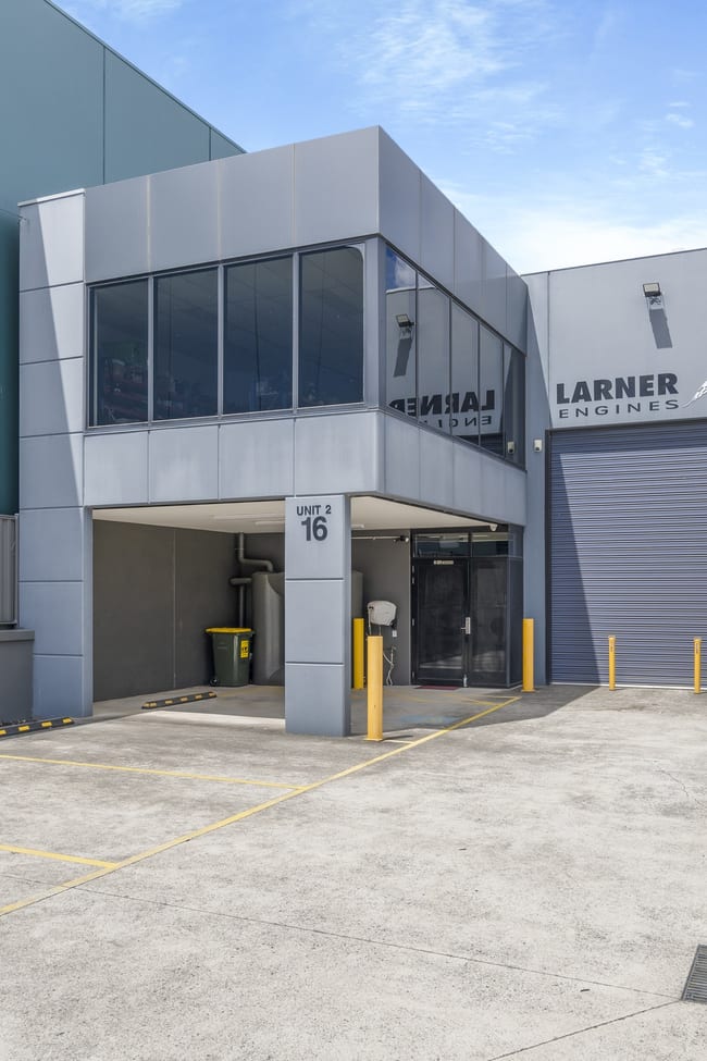 2/16 Brisbane Eltham VIC 3095 2/16 Brisbane Eltham VIC 3095