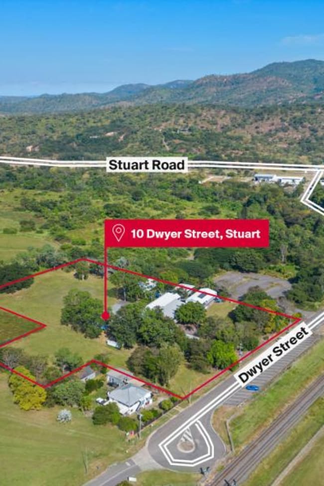 10 Dwyer Street Stuart QLD 4811