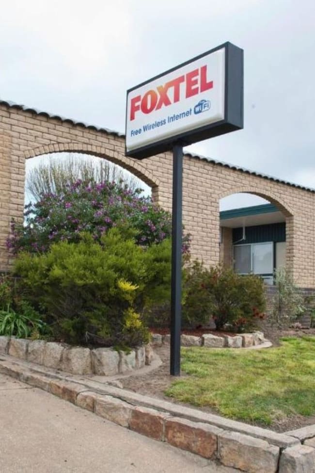 28 Longfield Street (western Highway) Stawell VIC 3380 28 Longfield Street (western Highway) Stawell VIC 3380