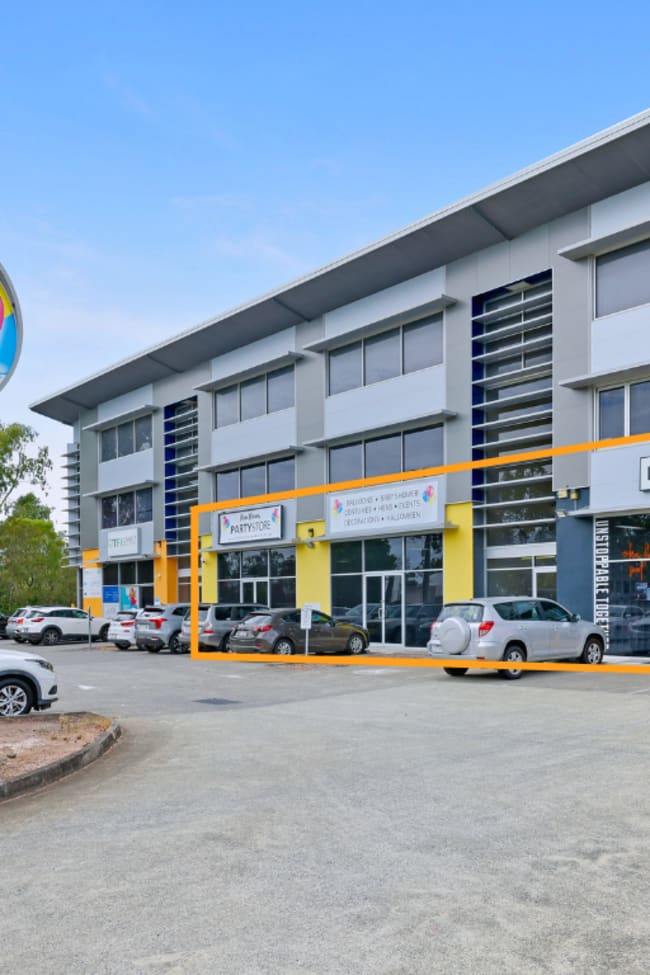 1/118 Brisbane Road Labrador QLD 4215