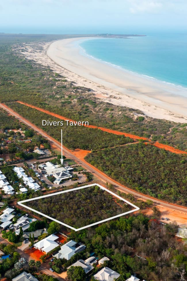 14 Cable Beach Road West Cable Beach WA 6726