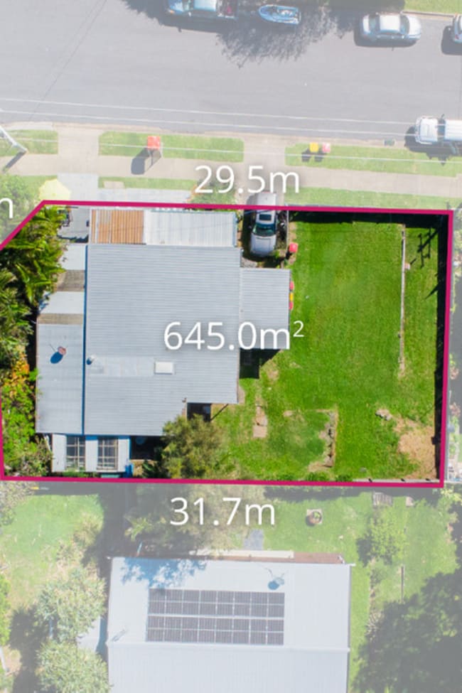 1 Galeen Street Point Lookout QLD 4183