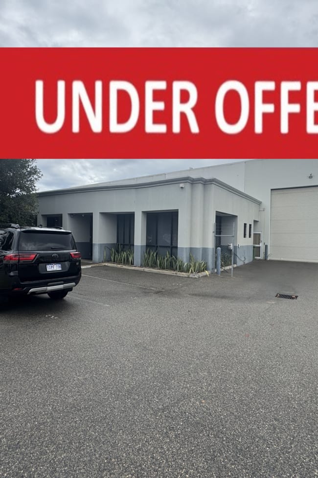 17B Wheeler Belmont WA 6104