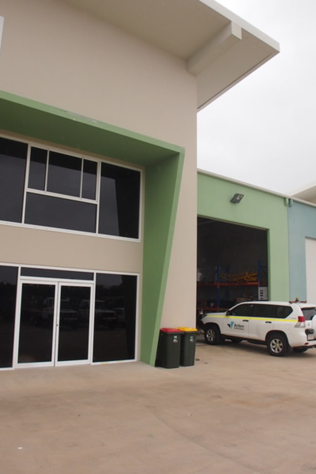 2/11 Sturt Street Parkhurst QLD 4702 2/11 Sturt Street Parkhurst QLD 4702