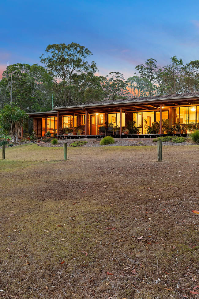 67 Booralie Street Burbank QLD 4156