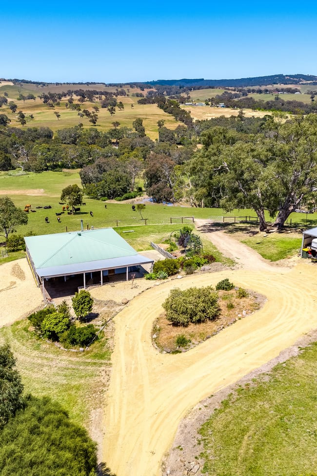 105 James Track Inman Valley SA 5211